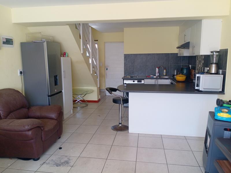 2 Bedroom Property for Sale in Stratford Green Western Cape